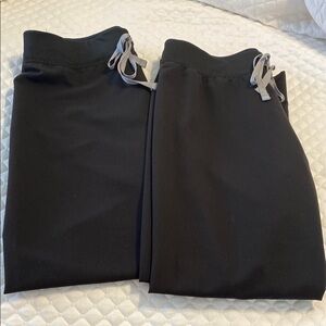 Figs Livingston Scrubs. Black. Size Small.